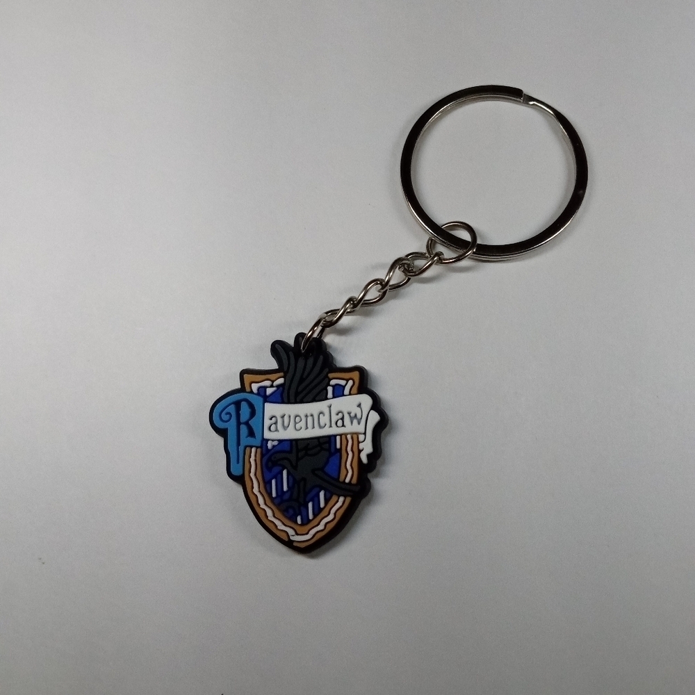🆓 Free W/Purchase Harry Potter Ravenclaw Crest Keychain NWT